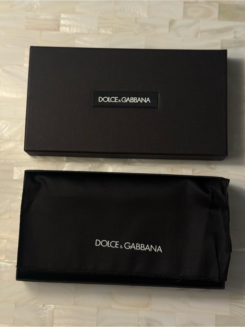 Dolce & Gabbana Authentic Zipped Card Wallet  with Box